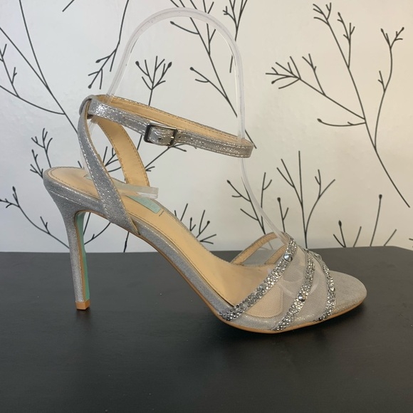 Betsey Johnson Veda Metallic Heels - Picture 1 of 10